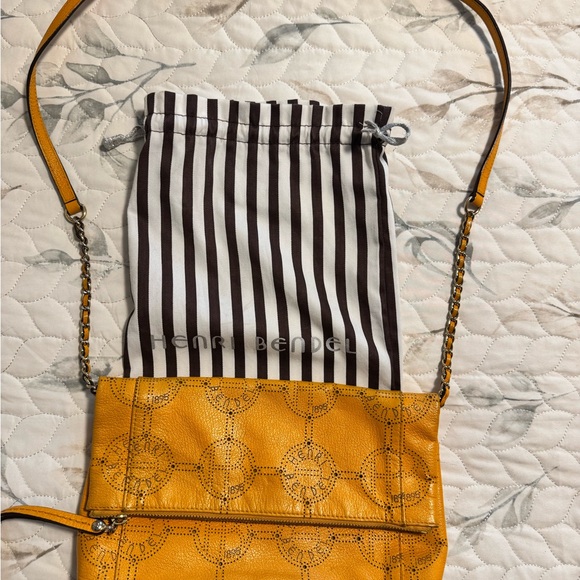 henri bendel Handbags - Henri Bendel orange Crossbody Bag